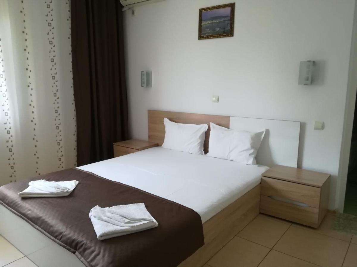 Casa Mevas Hotel Costinesti Luaran gambar